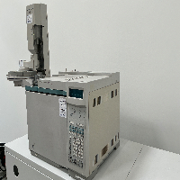Agilent 6890N GC with Sampler 100positions - SSL FID image 1